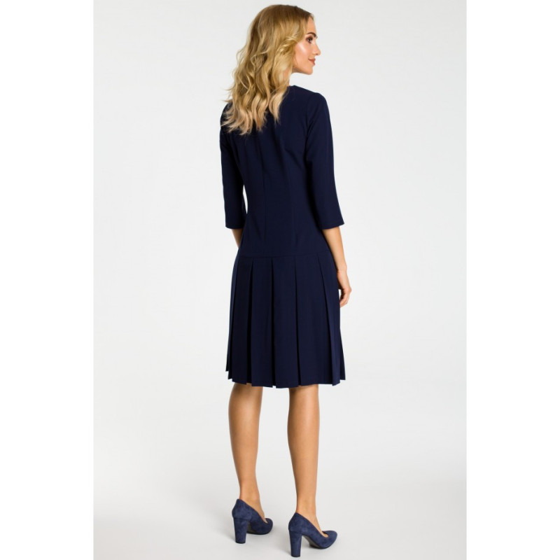 M336 Sukienka z obniżoną talią i kontrafałdami - granatowa