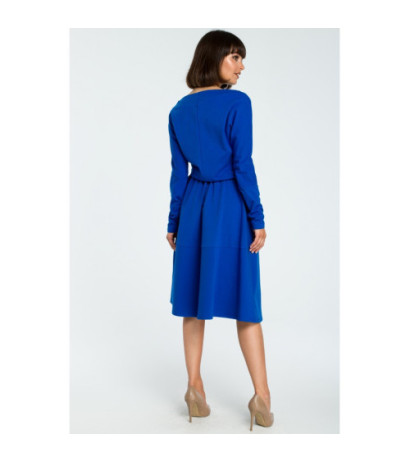 B087 Rozkloszowana sukienka z długim rękawem - chabrowa