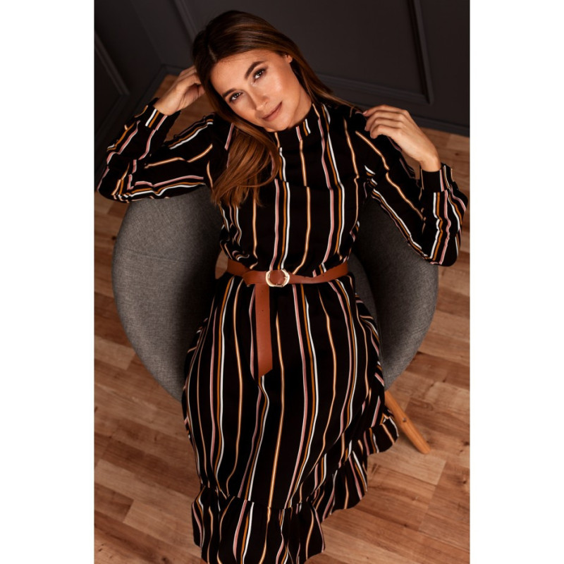 S182 Odcinana sukienka w prążek z paskiem - model 1