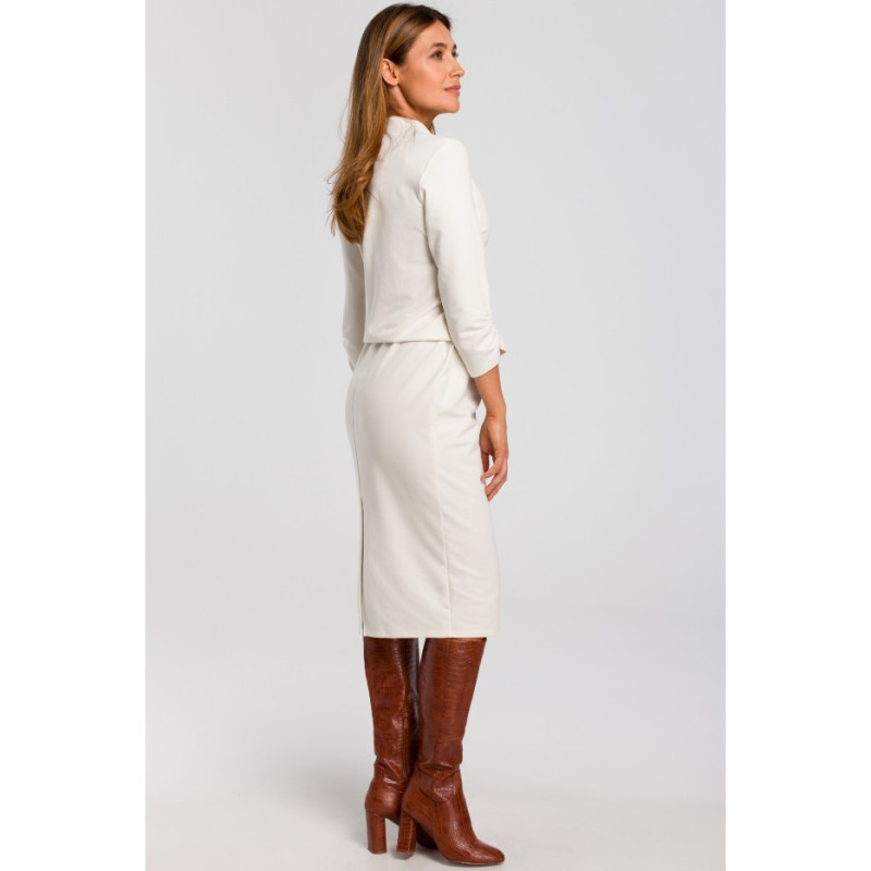 S194 Sukienka dzianinowa z dekoltem - waniliowa