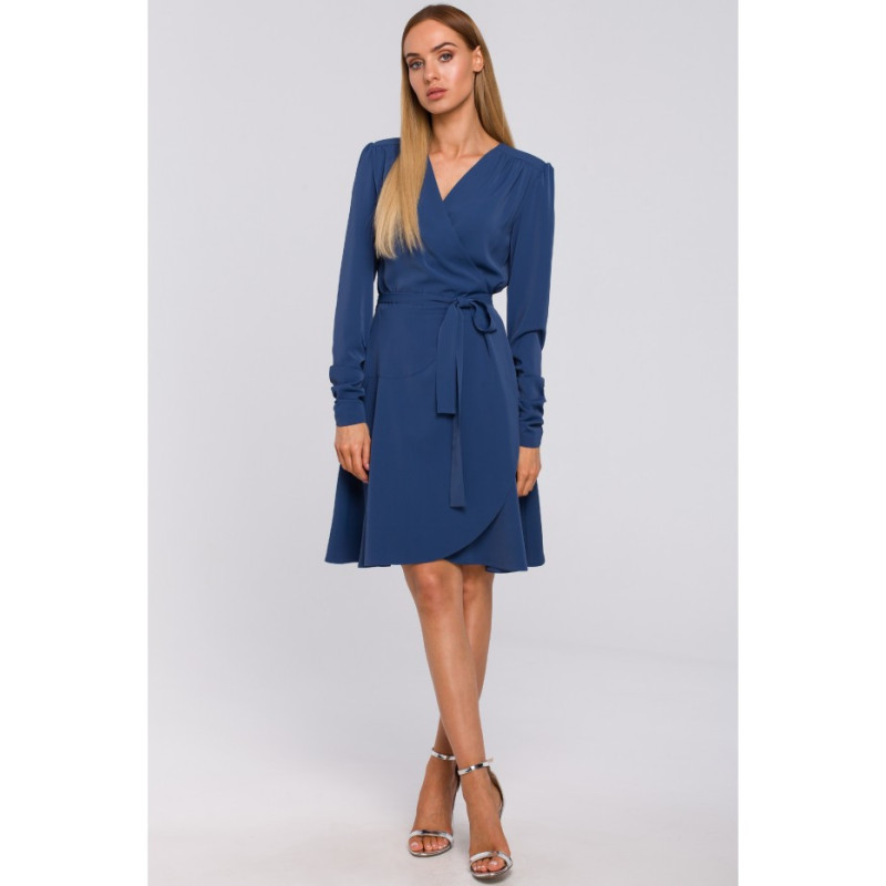 M487 Sukienka na zakładkę wiązana w pasie - niebieska