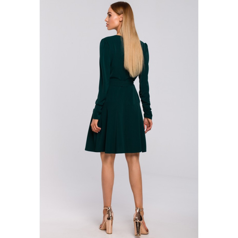 M487 Sukienka na zakładkę wiązana w pasie - zielona