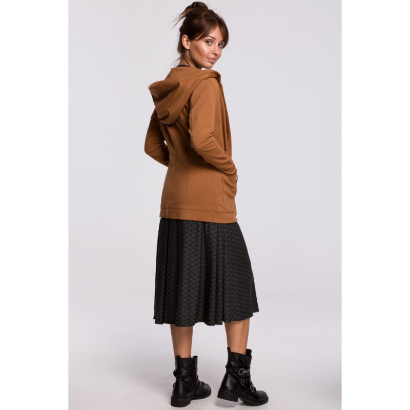 B180 Prosty niezapinany żakiet z kapturem - karmelowy