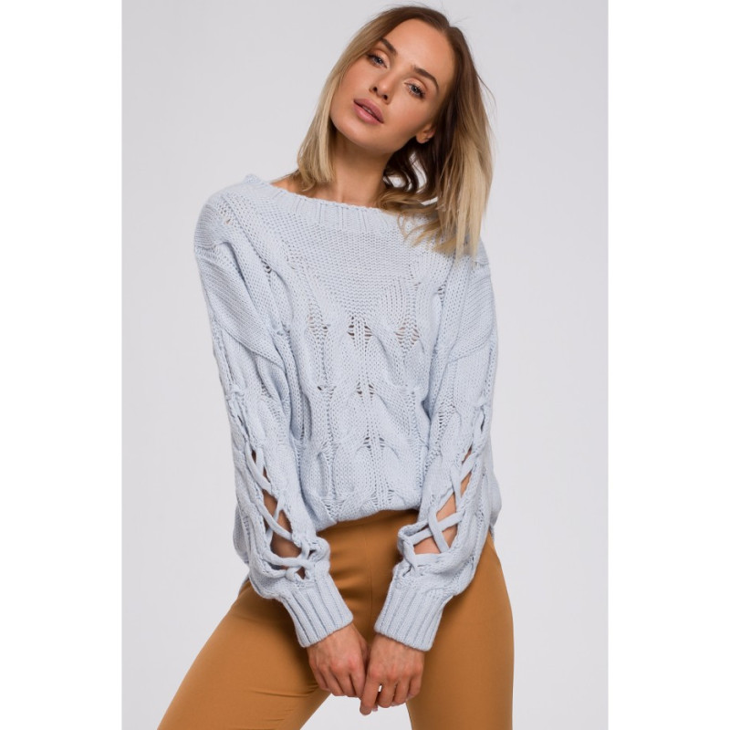 M539 Sweter z dziurami na rękawach - błękitny