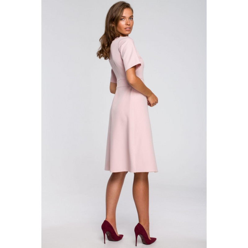 S240 Sukienka z dołem kopertowym - pudrowa