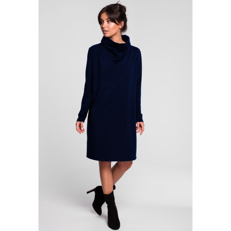 B132 Sukienka z wysokim kołnierzem - granatowa