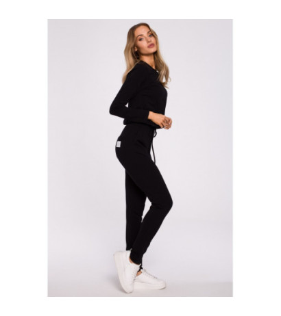 M583 Kombinezon Z Kieszonką I Ozdobną Naszywką - czarny