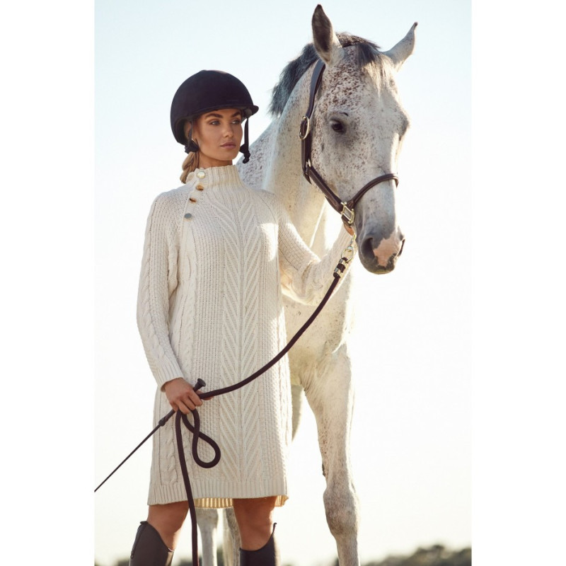 M635 Swetrowa sukienka z golfem i guzikami - beżowa