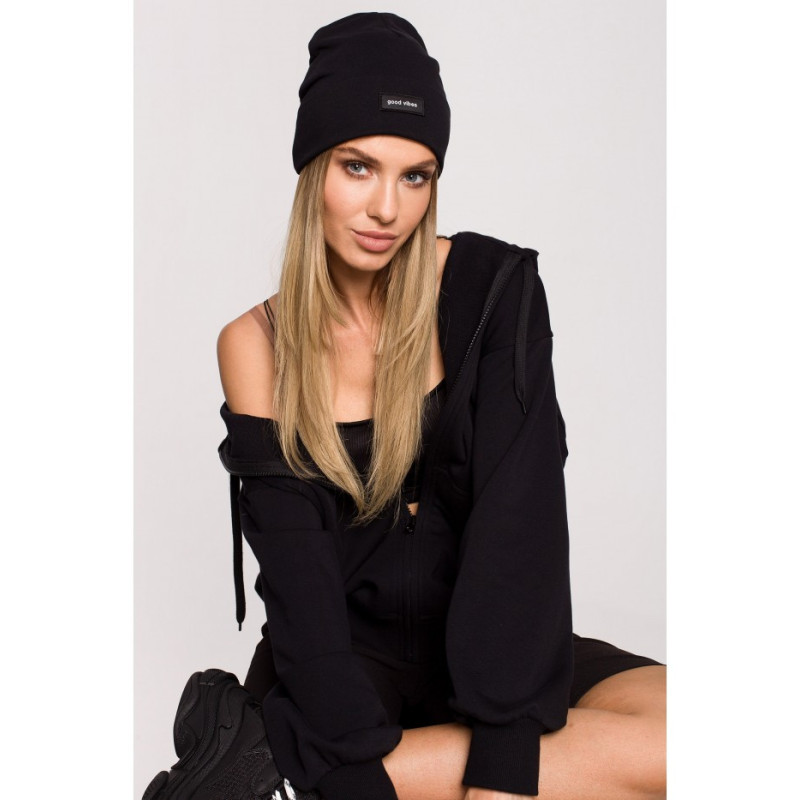 M624 Czapka beanie - czarna