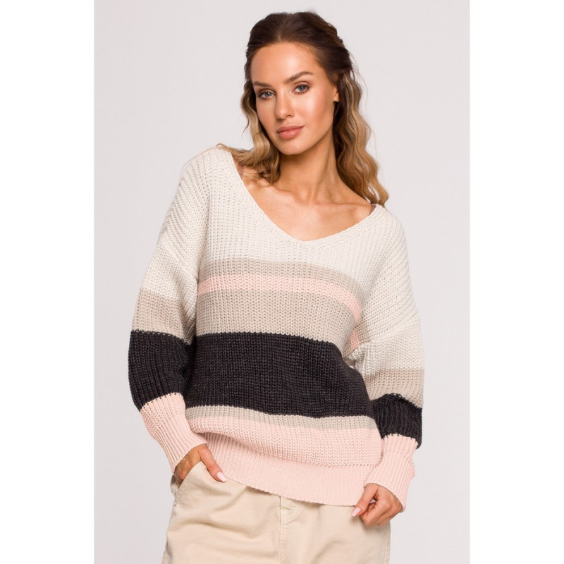 M686 Sweter w pasy - model 2