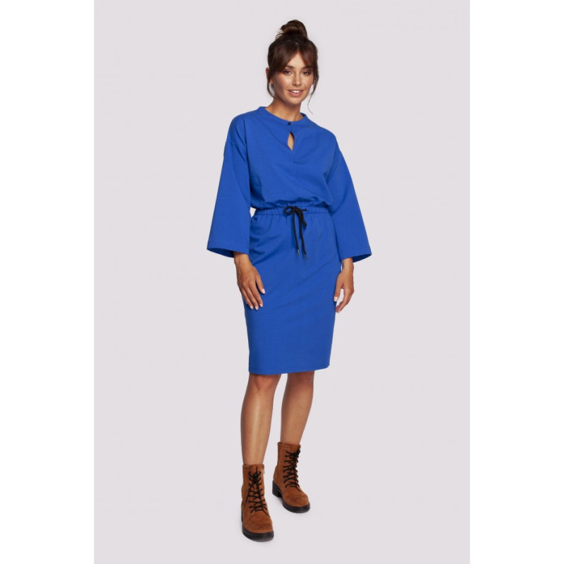 B234 Sukienka ściągana w pasie trokami - chabrowa