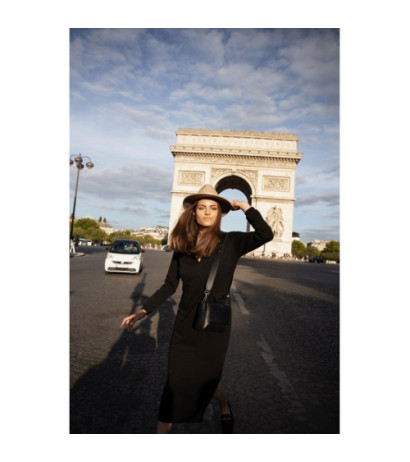 B242 Sukienka maxi z dekoltem dekoracyjnym - czarna