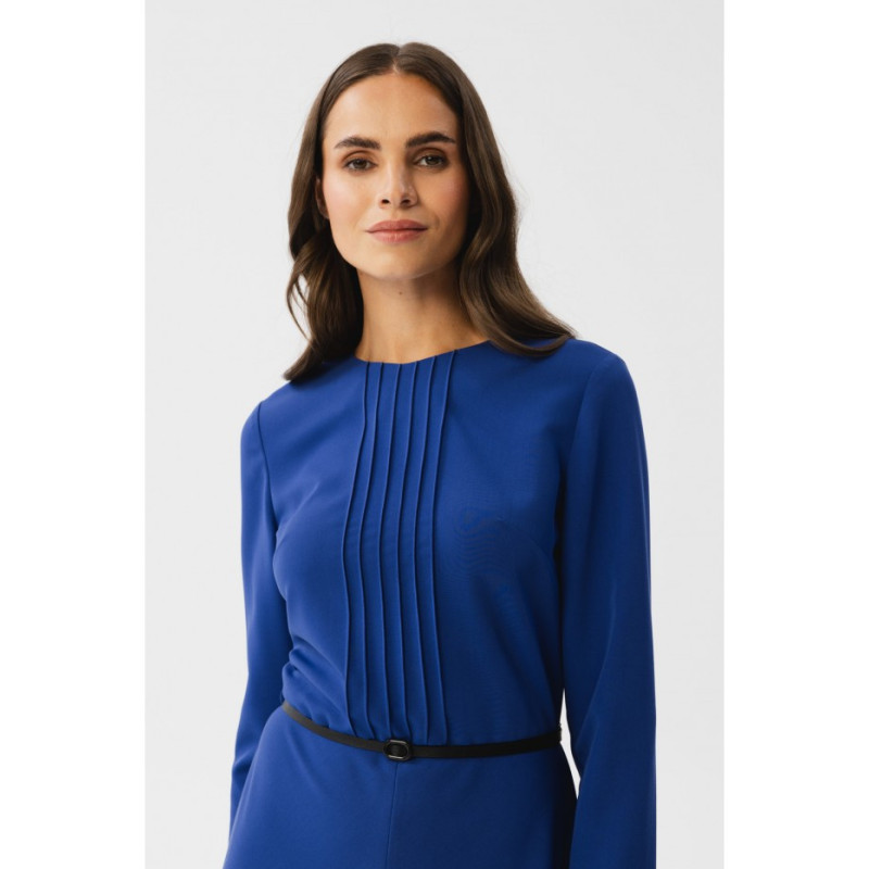 S347 Sukienka z przeszyciami na dekolcie - chabrowa