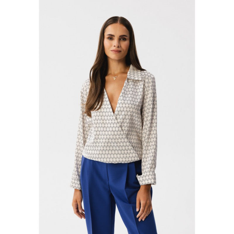 S357 Bluzka o fasonie kopertowym z nadrukiem - model 2
