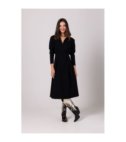 B273 Sukienka z mocno zaznaczoną talią - czarna