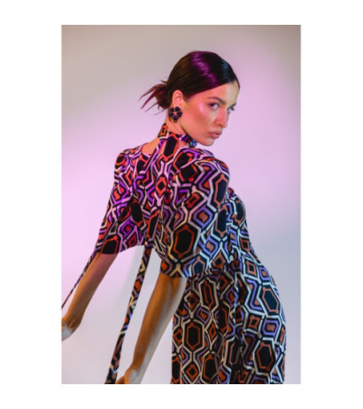 S367 Sukienka maxi z falbaną - model 2