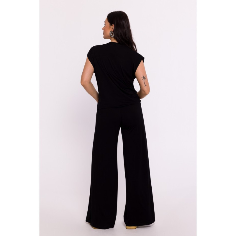 B288 Bluzka wiskozowa na zakładkę - czarna