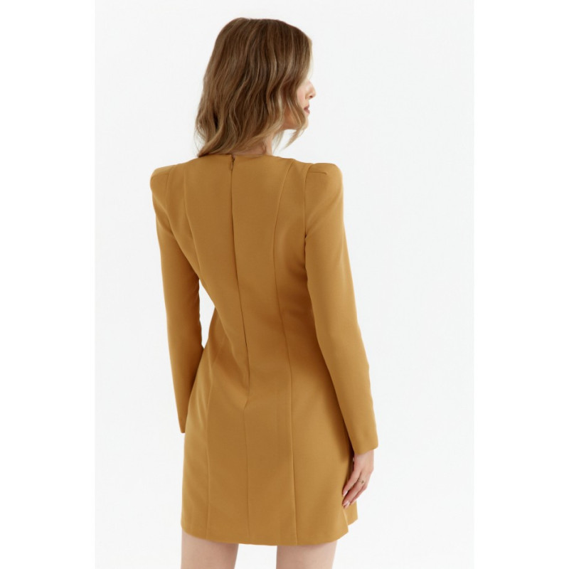 M755 Sukienka z modelującymi przeszyciami - cynamonowa