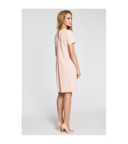M309 Sukienka trapezowa z kontrafałdą na plecach - pudrowa