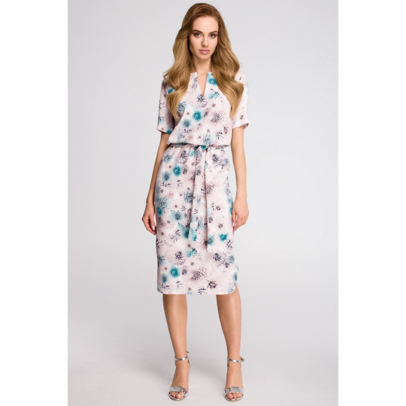 S114 Sukienka z paskiem i dołem na półokrągło - model 3