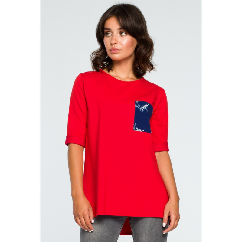 B095 Bluzka ze wstawkami w kwiaty - czerwona