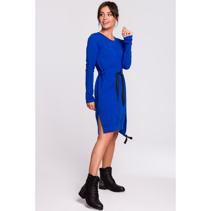 B133 Sukienka z rozcięciami na bokach - chabrowa