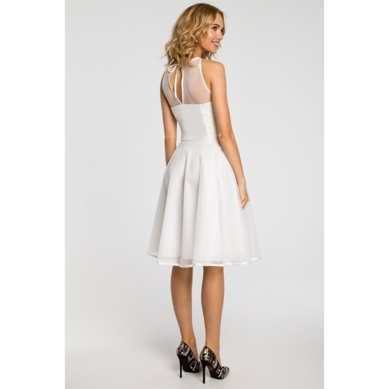 M148 Wieczorowa sukienka z dopasowaną górą - ecru