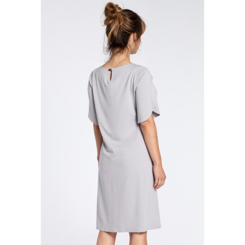 B035 Elegancka sukienka midi z falbankami - szara