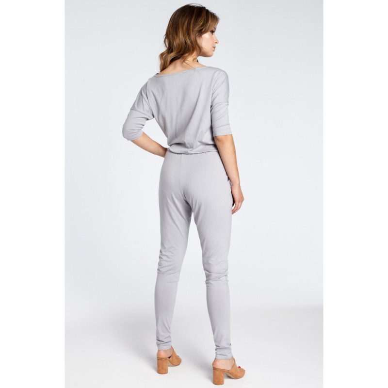 B038 Nowoczesny kombinezon z dekoltem typu woda - szary