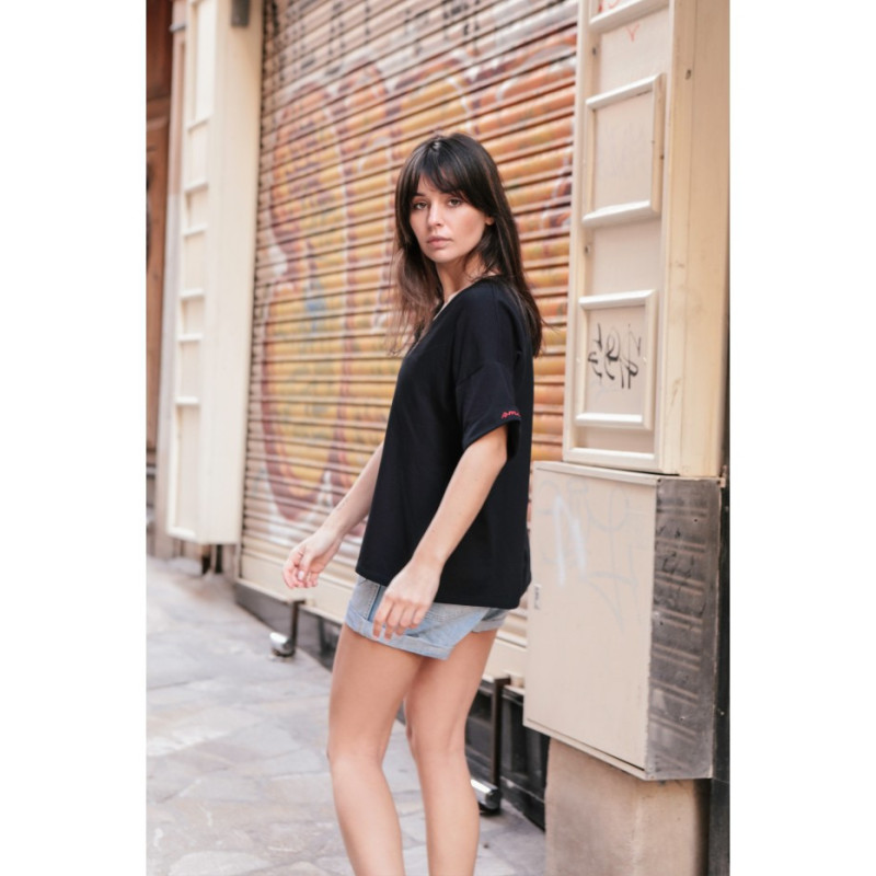 B147 T-shirt oversize z okrągłym dekoltem - czarny