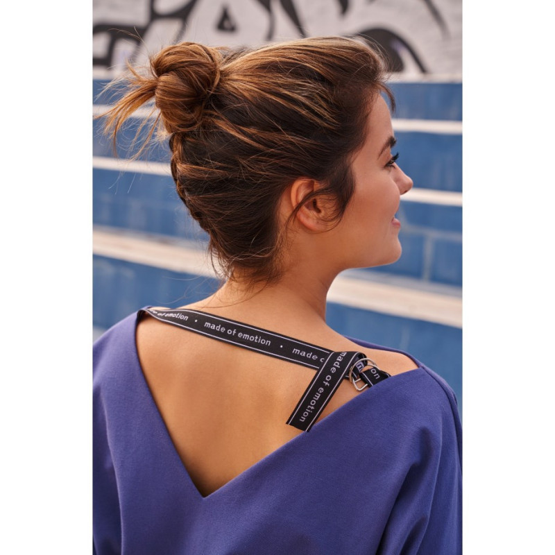 M495 Sukienka mini z lampasem do regulacji tyłu - indygo