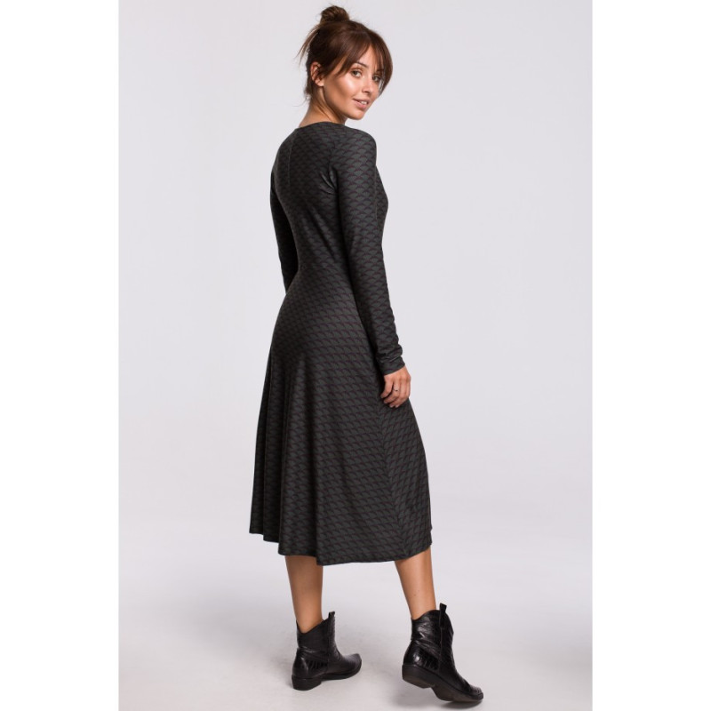 B183 Kopertowa sukienka z wiązaniem we wzór - model 1