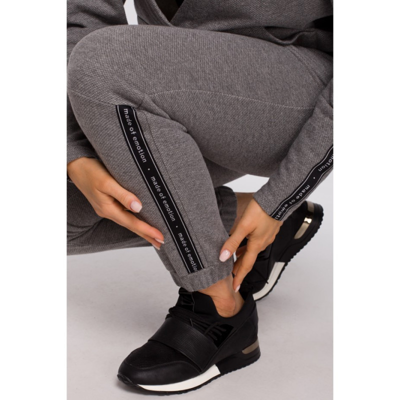 M553 Spodnie z lampasem - szare