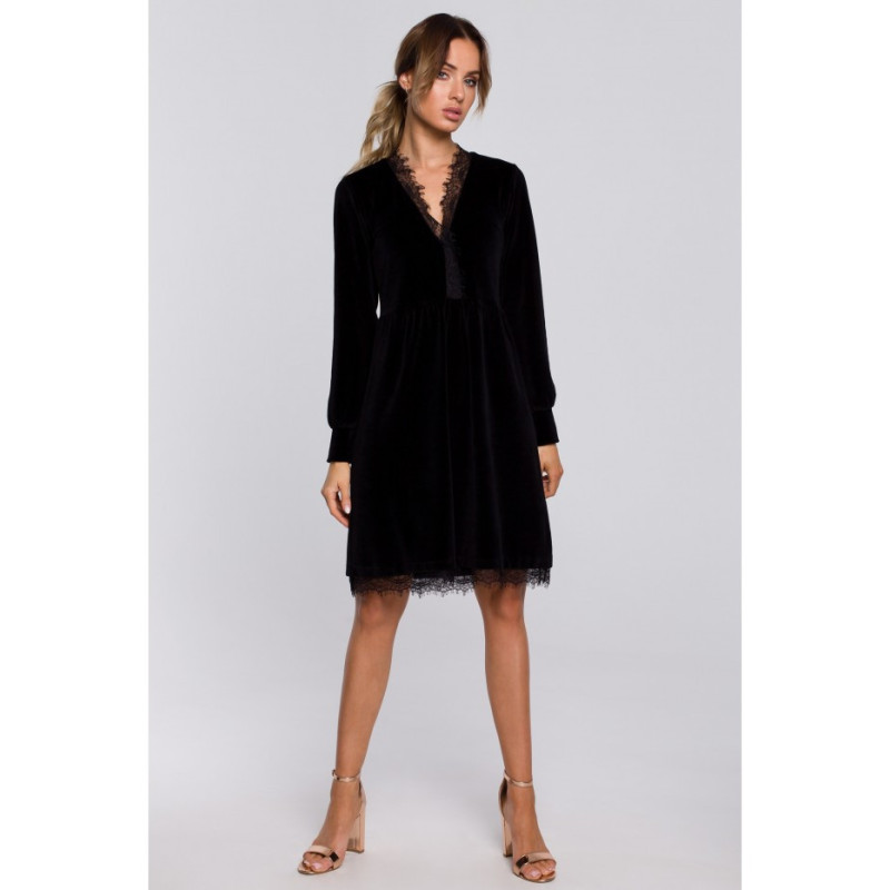 M563 Welurowa Sukienka Z Głębokim Dekoltem I Koronką - czarna
