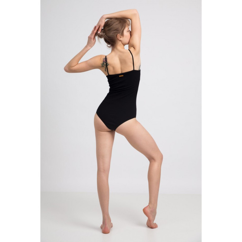 LA063 Body na cienkich ramiączkach - czarne