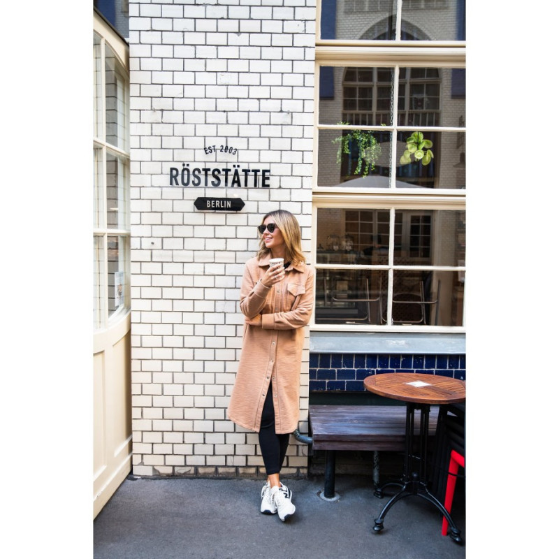 B204 Kurtka koszulowa z kieszeniami - cynamonowa