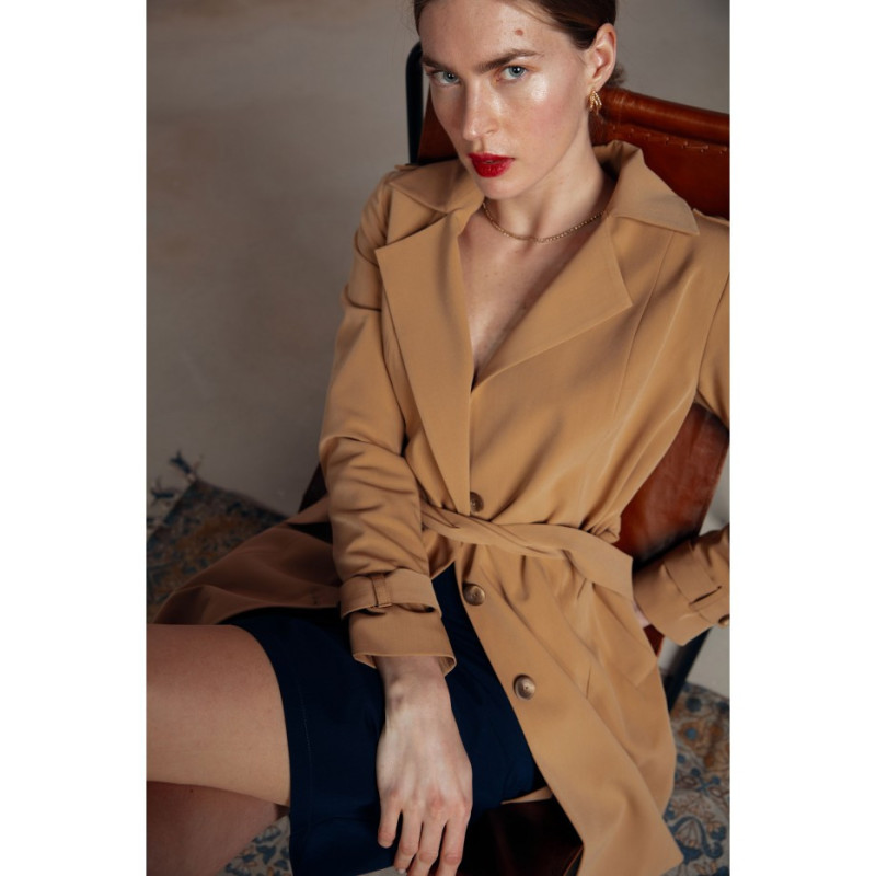 S294 Płaszcz z paskiem wiązanym - kamelowy