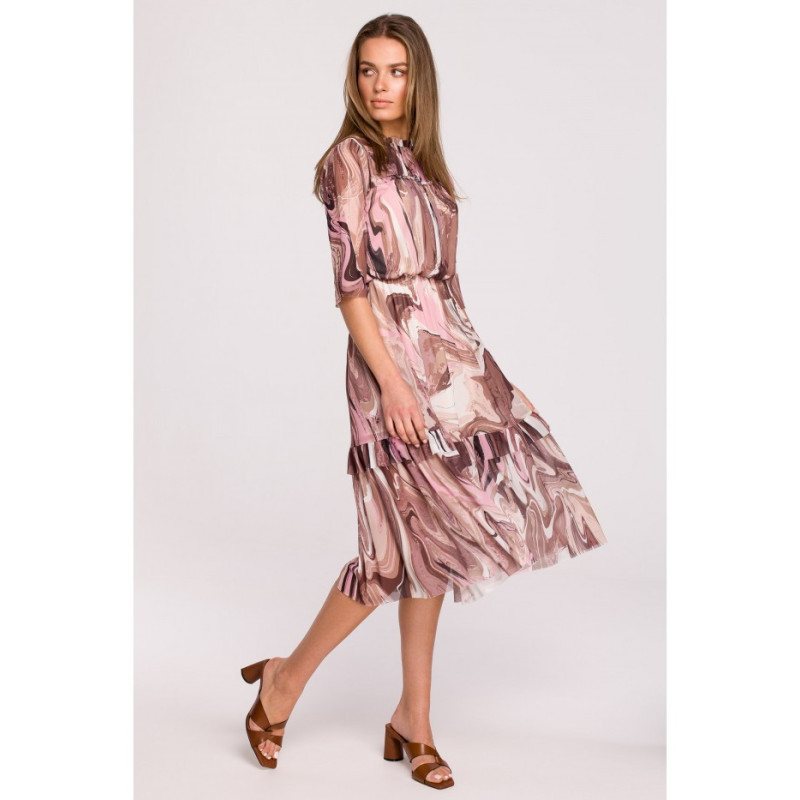 S301 Sukienka z siatki z nadrukiem i falbanami - model 3