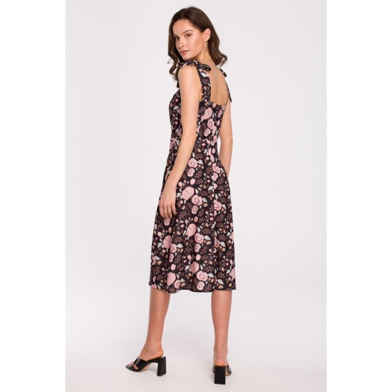 K134 Sukienka z wiązanymi ramiączkami - model 3