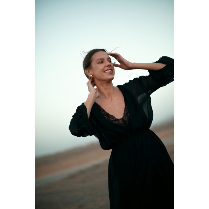 K136 Sukienka szyfonowa maxi - czarna