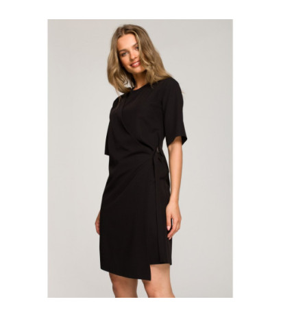 S326 Sukienka z podwójnym przodem i ozdobnymi klamrami - czarna