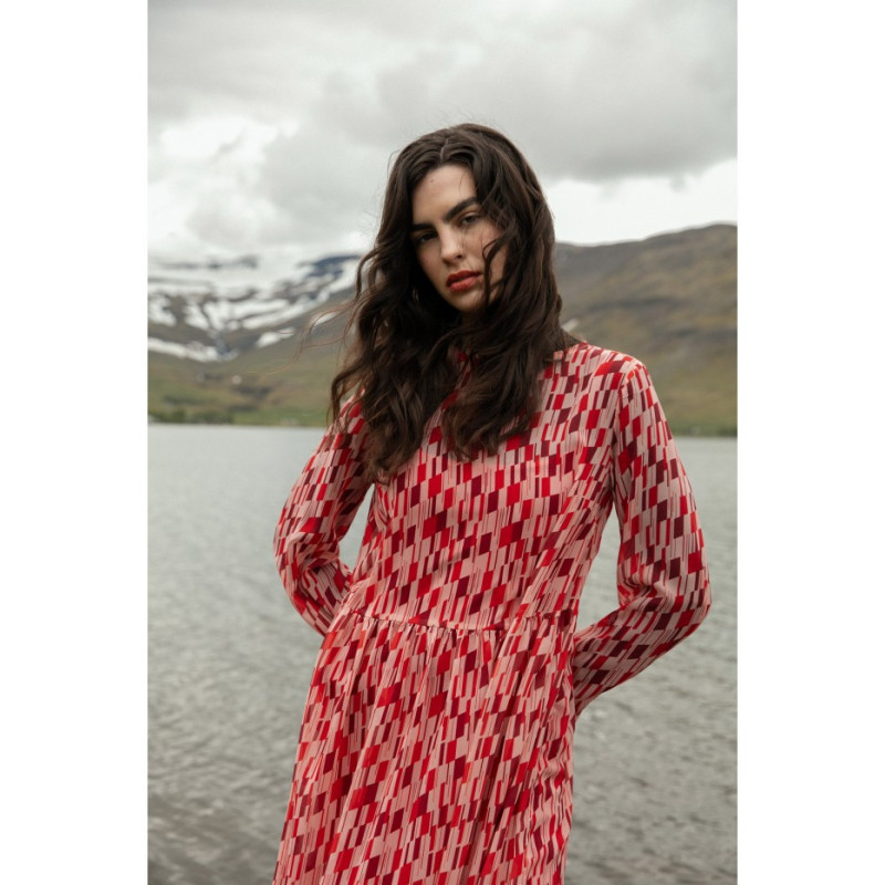 S320 Sukienka szyfonowa z falbaną - model 1