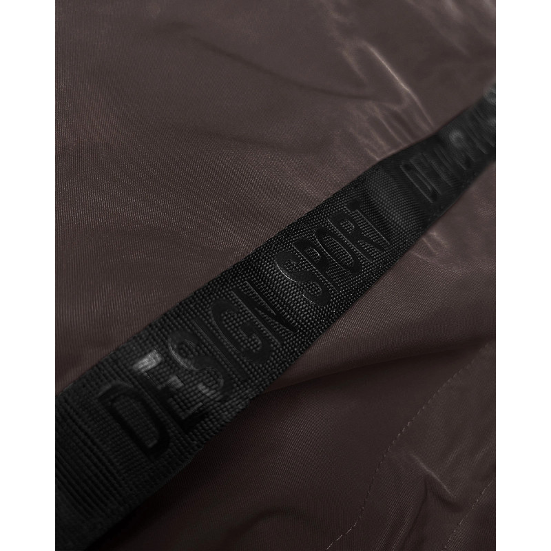 LHD (LHD-24592) striukė