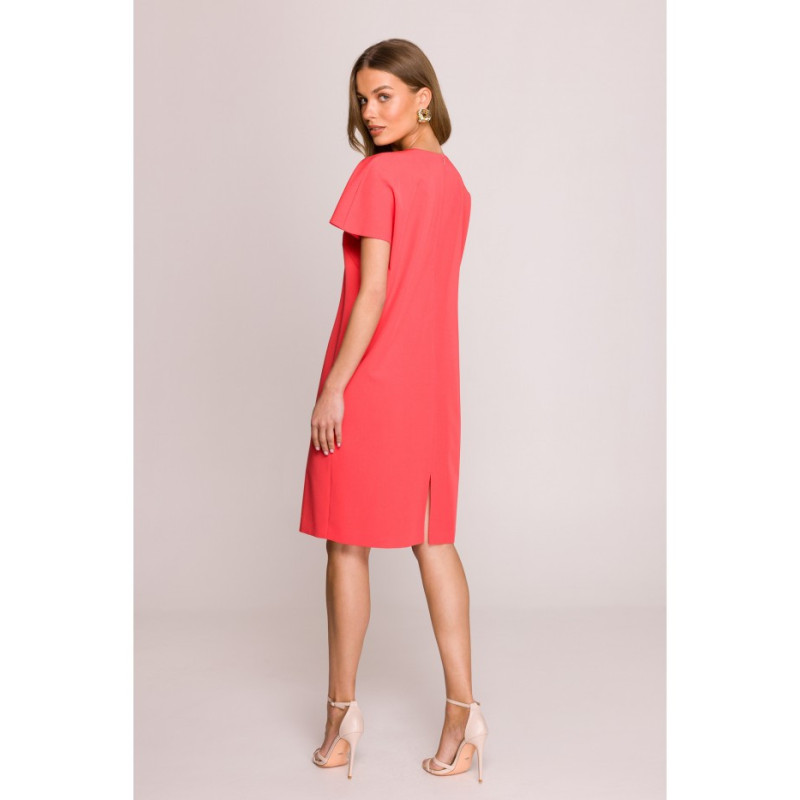 S392 Sukienka o luźnym fasonie z dekoltem V - koralowa