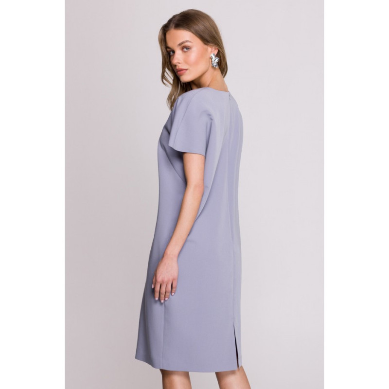 S392 Sukienka o luźnym fasonie z dekoltem V - gołębi