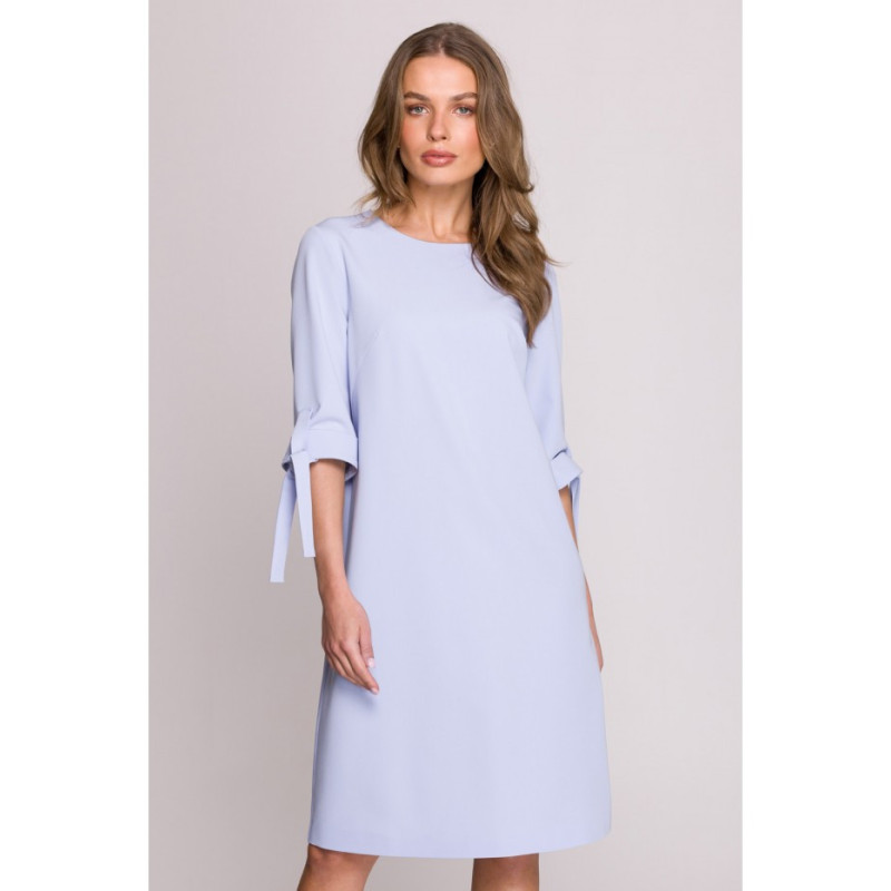 S393 Sukienka z wiązanymi rękawami - błękitna