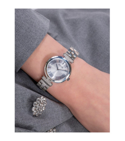 Guess GW0762L1 