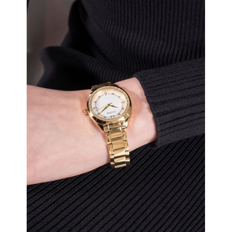 Guess GW0767L2 