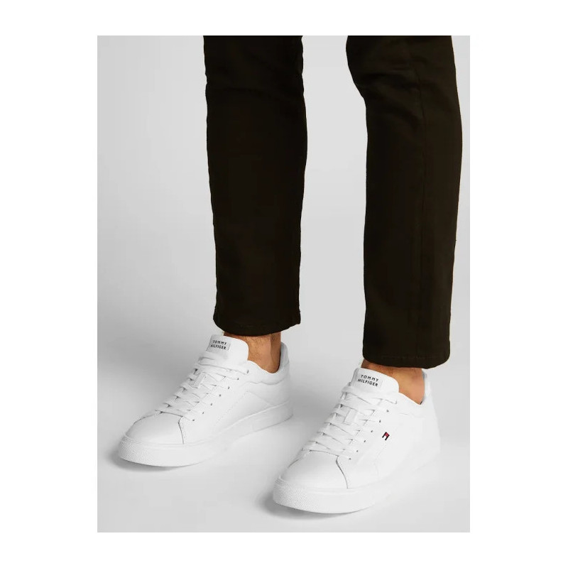 Tommy Hilfiger Icon Court Lth Flag Ess White FM0FM05317 YBS (TH1230-b) spordijalatsid