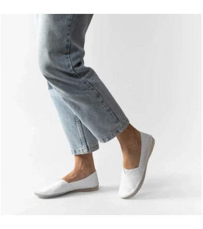 Maciejka Białe 01930-11/00-0 (MA124-b) kingad